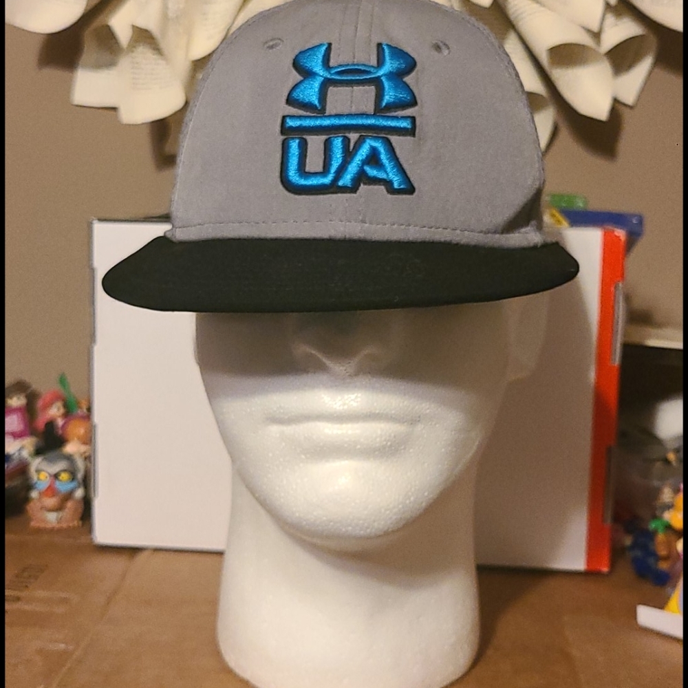 Under Armour Do Battle Youth Size S/M